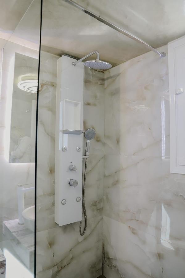 Aura Celestia Apartment Kavála Luaran gambar